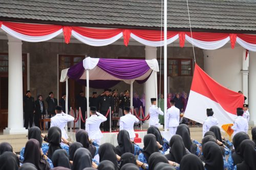 Semarak Upacara dan Karnaval Etnik Galuh Dalam...