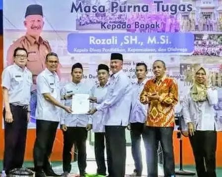 Perpisahan Purna Bhakti Kepala Dindikpora Kabupaten… Perpisahan Purna Bhakti Kepala Dindikpora Kabupaten...