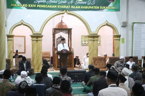 Bupati dan Ketua DPRD Kab. Sukabumi Hadiri Gebyar… Bupati dan Ketua DPRD Kab. Sukabumi Hadiri Gebyar...