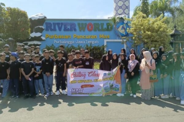 MPLS di Sekolah Swasta Luwes, Mulai Dari Berjoget...