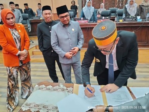 Penandatanganan Nota Kesepakatan KUPA & PPAS-P Kabupaten...