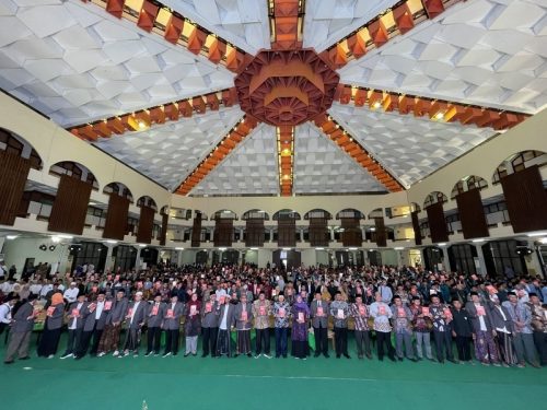 Provinsi Jatim Gelontorkan Beasiswa Sarjana, Magister...