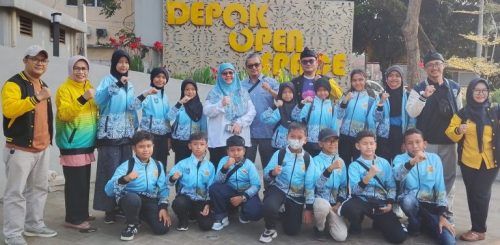 Kepala Dinas Pendidikan Kota Depok, Lepas Kontingen FTBI...