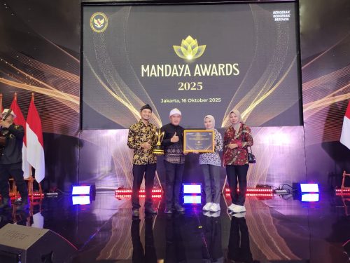 ‎Desa Karyamukti Kecamatan Cibatu Garut Raih Juara III...