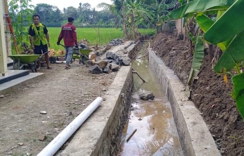 Warga Desa Kujangsari Kota Banjar Sambut Baik...
