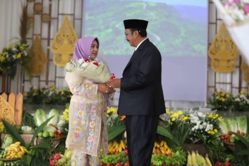 Peringati Hari Ibu Kr 97, Bupati Sukabumi Ingatkan Peran...