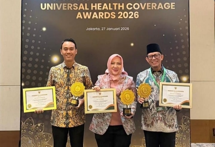 Pemkab. OKI Raih Universal Health Coverage (UHC) Awards...