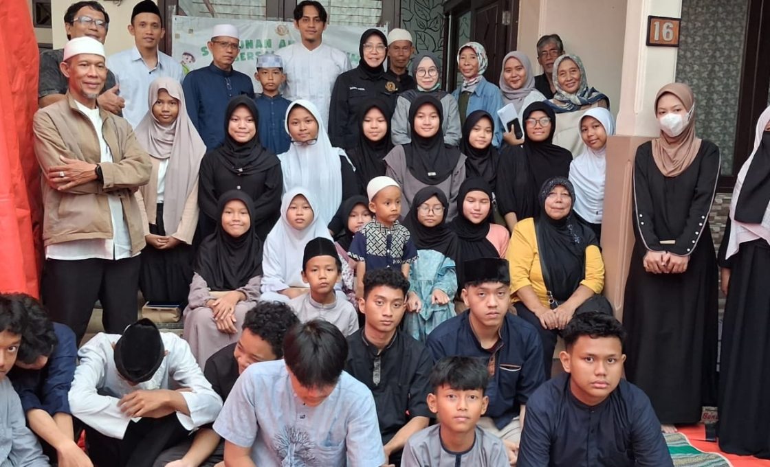 Hangatnya Sedekah Ramadhan, IKRAR Santuni Puluhan Anak...