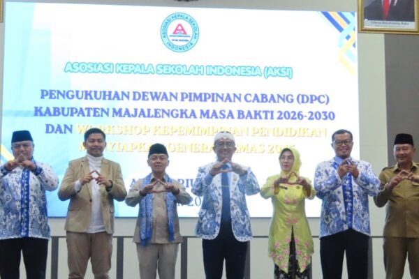 Wamendikdasmen Hadiri Pengukuhan Ketua DPC AKSI Majalengka