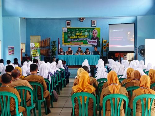 Kejaksaan Negari Ciamis Edukasi Hukum di SMPN 1 Cisaga