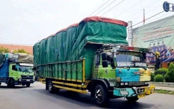 Pungli Truk di Jakarta Kian Merajalela, Sopir :...