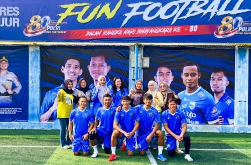 Persib Stars Taklukkan Tim Polres Cianjur 9-7, Ribuan...