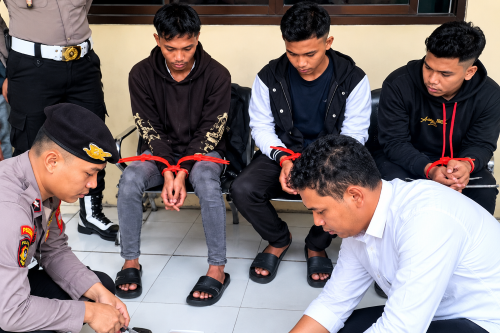 Gerak – Gerik Mencurigakan di Perempatan Nagrak Berujung...