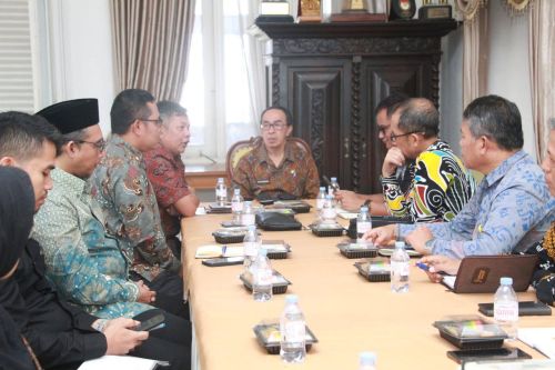 Pastikan Layanan Kesehatan Tetap Terjamin, Pemkab...